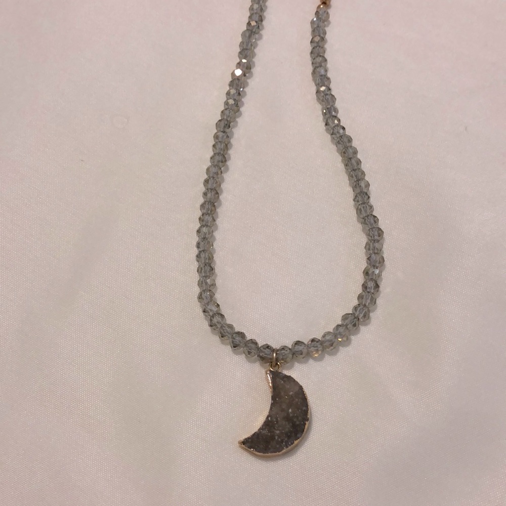 Lush gray shimmering beads druzy necklace